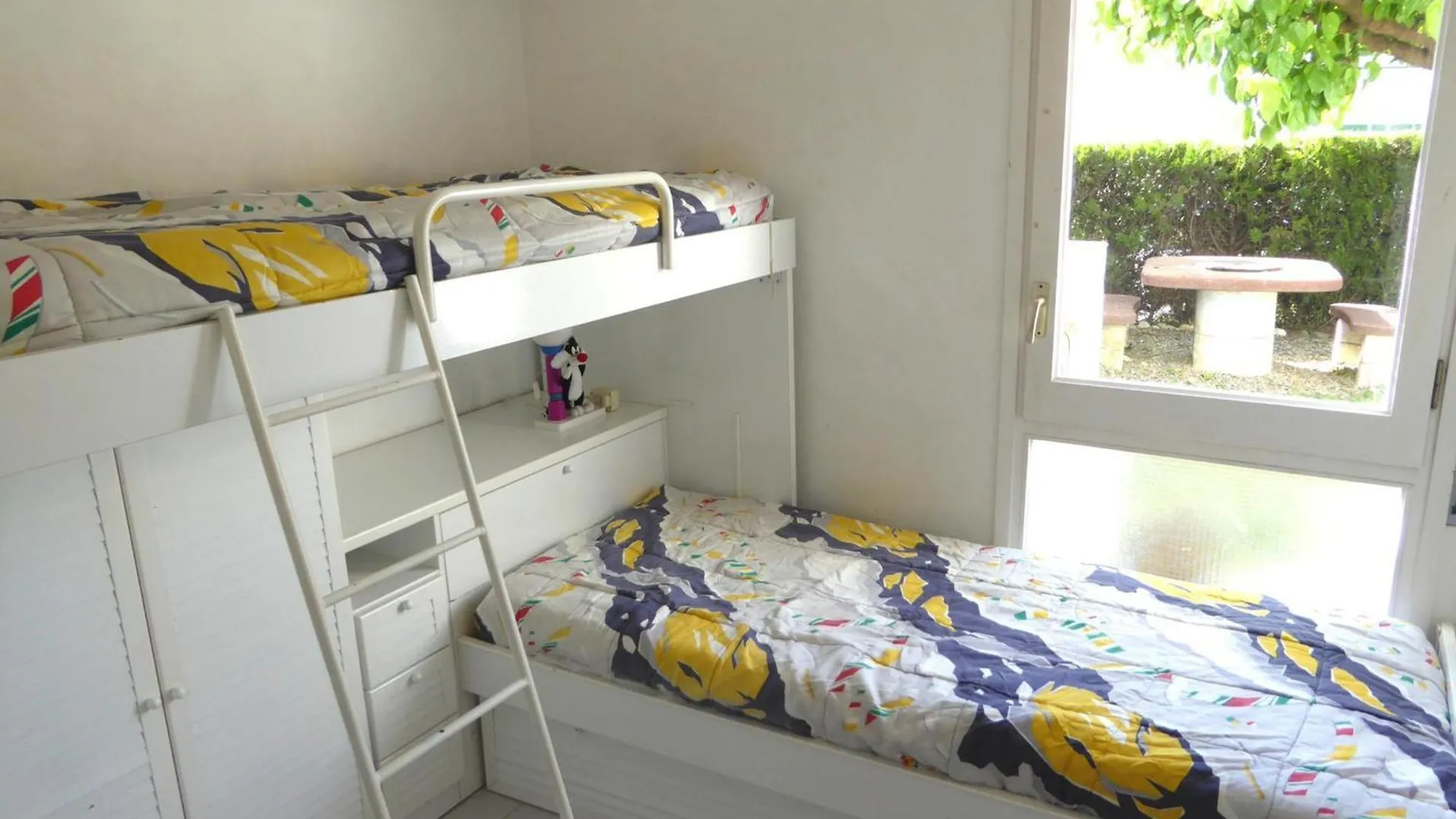 Apartamento Con Terraza, Jardin Y Piscina Comunitaria A 200M De La Playa En Sant Carles - Es-228-130 Llança Španělsko